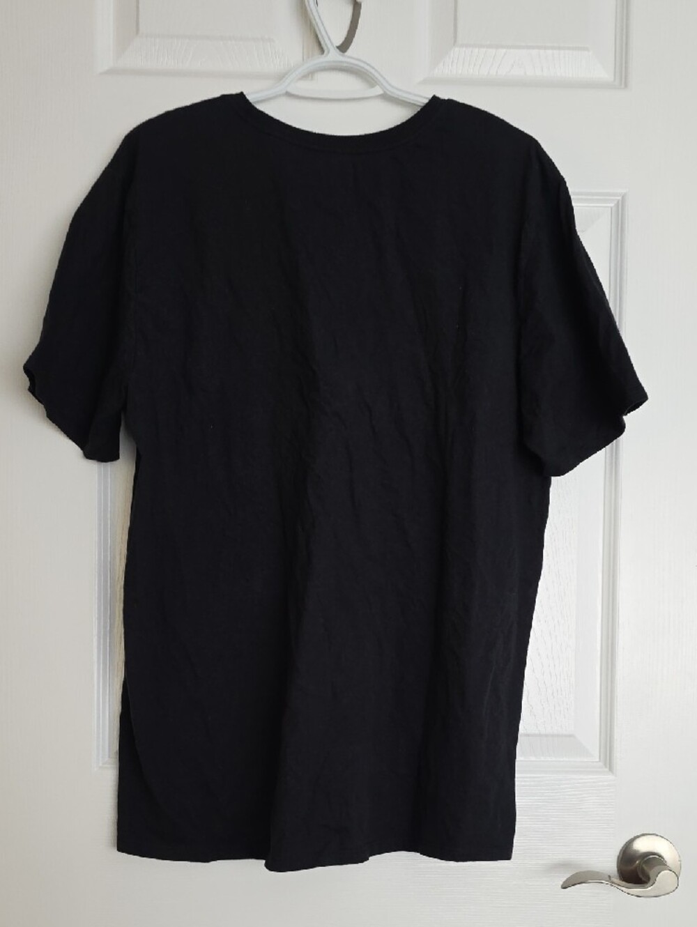 Nike Men’s Black T-Shirt with White Outline Logo - Picture 3 of 4